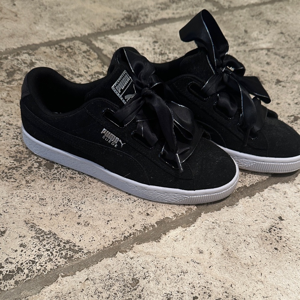 Puma Black Sneakers with Satin Laces